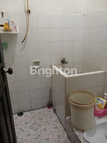 image RUMAH 2 LANTAI STRATEGIS SIAP HUNI GANG SEPAKAT 8, JALAN DR. WAHIDIN (7)