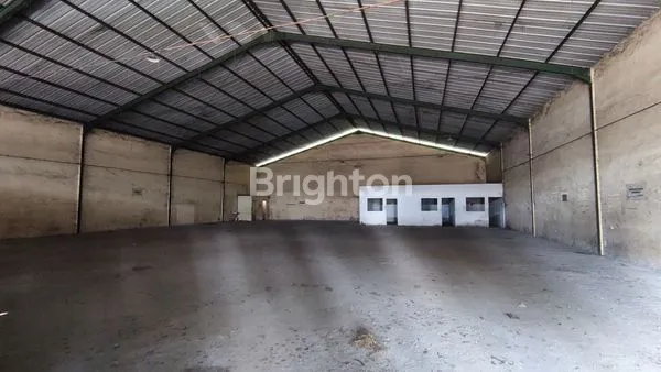 image GUDANG DI POROS JALAN SINGOSARI MALANG (3)