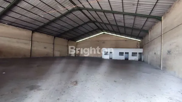 image GUDANG DI POROS JALAN SINGOSARI MALANG (5)