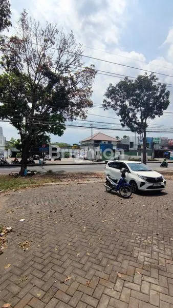 image GUDANG DI POROS JALAN SINGOSARI MALANG (7)