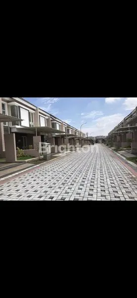 RUMAH DI PURI SAFIRA REGENCY