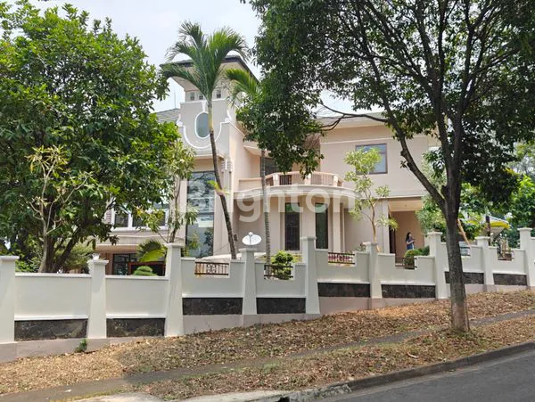 BANGUN TIDUR DENGAN PEMANDANGAN INDAH & TENANG DI TAMAN DAYU