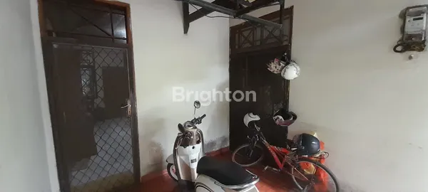 image RUMAH HOOK LUAS, AMAN DAN NYAMAN (4)