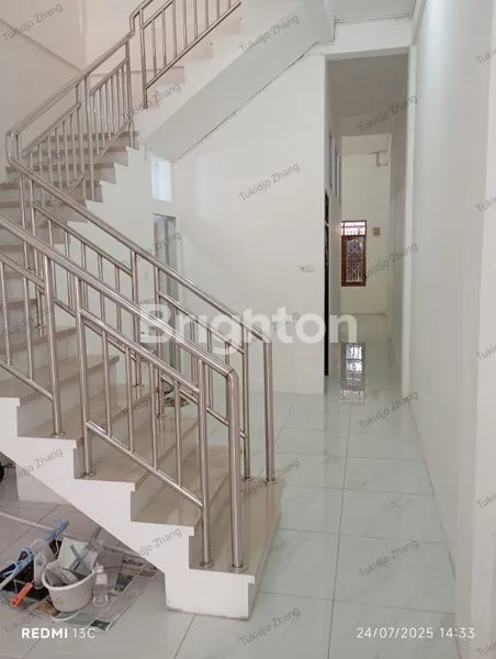 image RUMAH 2 1/2 TINGKAT DAERAH WAHIDIN MEDAN (4)