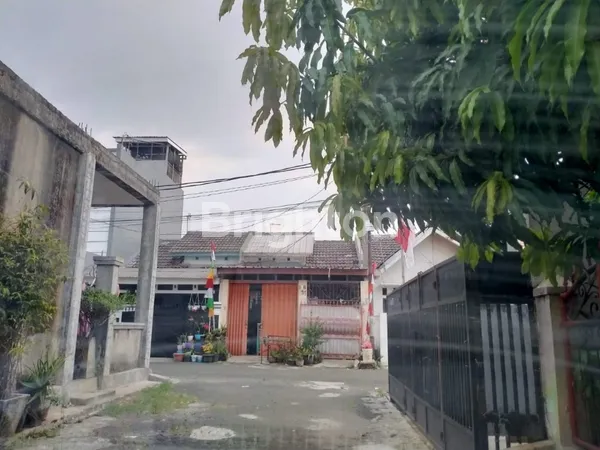 image RUMAH HOOK STRATEGIS DENGAN SISA TANAH LUAS DI BEKASI (3)