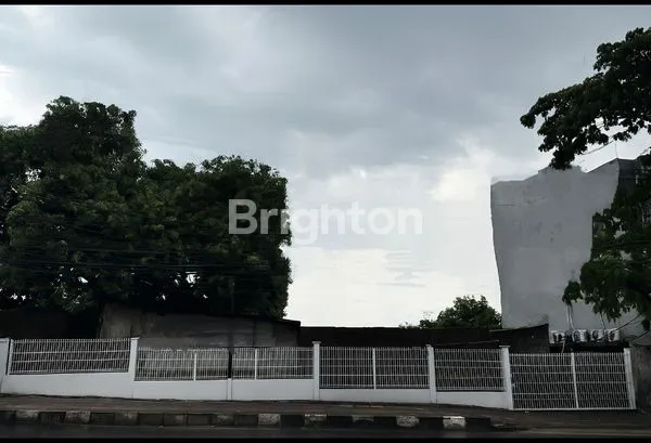 KAVLING EX WORKSHOP PINGGIR JALAN RAYA DI CILEDUK RAYA