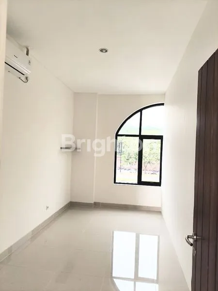 image RUKO 2 LANTAI SIAP PAKAI AREA CITRALAND BSB MIJEN SEMARANG (4)