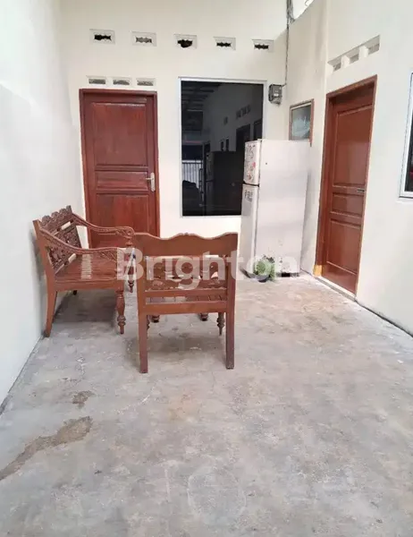 image RUMAH STRATEGIS DI PEJATEN TIMUR (4)