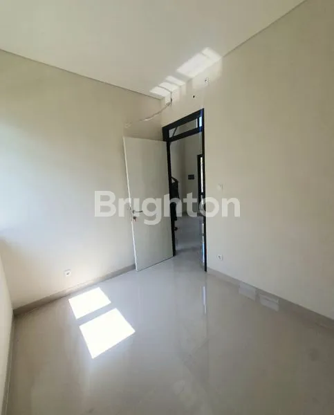 image RUMAH MINIMALIS 2KT DI CLUSTER SEINE, SENTUL - SHM, BEBAS BANJIR (3)