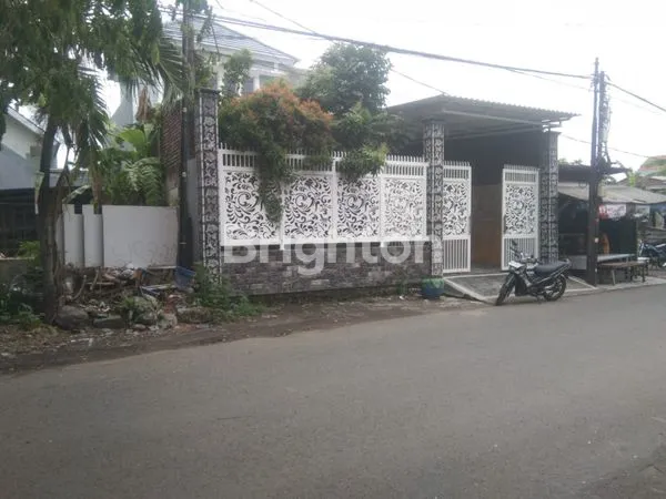image RUMAH DI RAYA WONOAYU  (1)