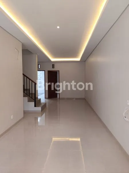 image TURUN HARGA RUMAH SEWA DUA LANTAI MODERN MINIMALIS ELEGAN DI KOTA DENPASAR (3)