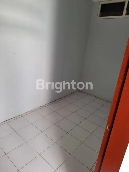 image RUMAH SIAP HUNI RUNGKUT ASRI DEKAT UPN DAN MERR (3)