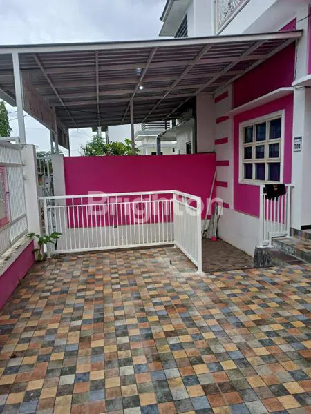 image RUMAH MEWAH 2 LANTAI 4KT DEKAT GOR SEMPAJA, BENGKURING (2)