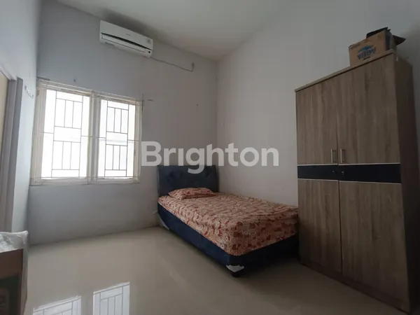 image RUMAH KOS KUTISARI FULL PENGHUNI STRATEGIS DEKAT PETRA (3)