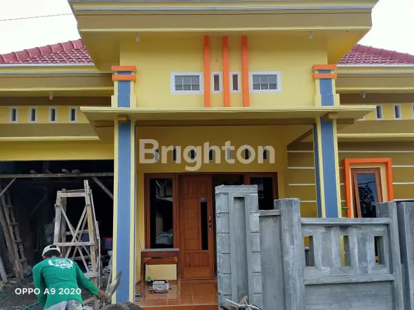 RUMAH CANTIK SIAP HUNI