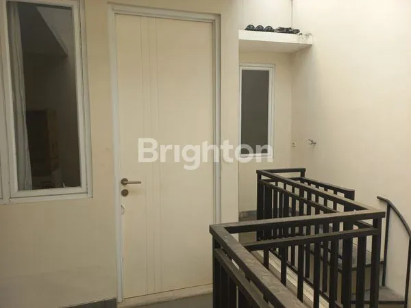 image RUMAH 2 LANTAI DI PAMULANG DI JUAL 1M-AN (5)