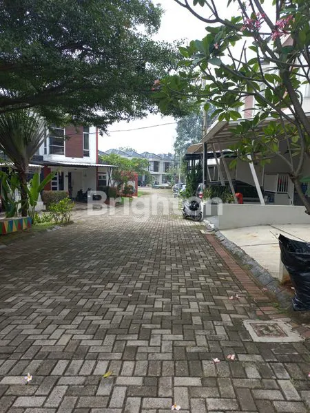 image RUMAH 2 LANTAI DI PAMULANG DI JUAL 1M-AN (2)