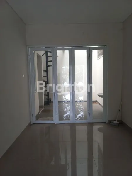 image RUMAH 2 LANTAI DI PAMULANG DI JUAL 1M-AN (3)