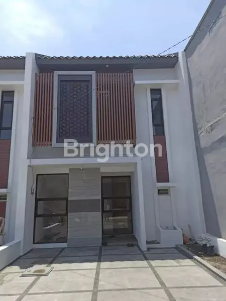 image RUMAH DI ROYAL PAKA GUNUNG ANYAR NEW MINIMALIS DEKAT UPN (1)