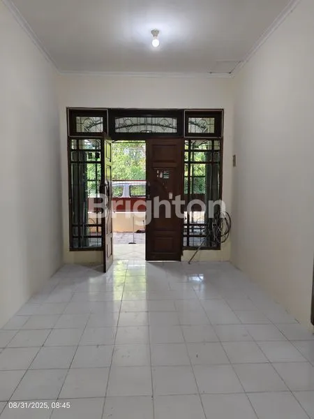 image RUMAH STRATEGIS SIAP HUNI - SURABAYA SELATAN (3)
