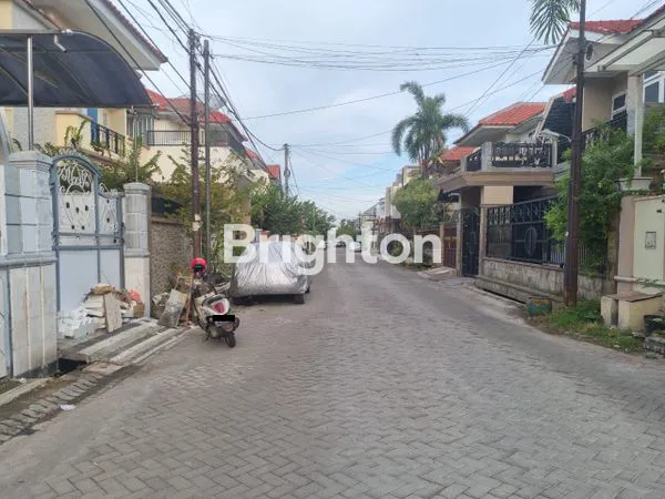 image RUMAH SECOND TERAWAT DI SURABAYA TIMUR (8)