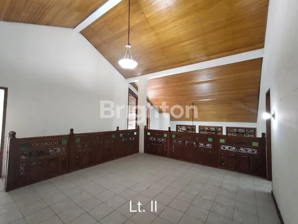 image RUMAH JOGLO 2 LANTAI  SIAP HUNI BROTOJOYO SEMARANG UTARA (2)