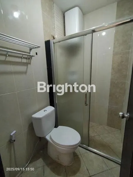 image RUMAH BAGUS 11/2LT DEKAT GREEN VILLE TAMAN RATU JL 2MOBIL GARASI 1MOBIL (3)