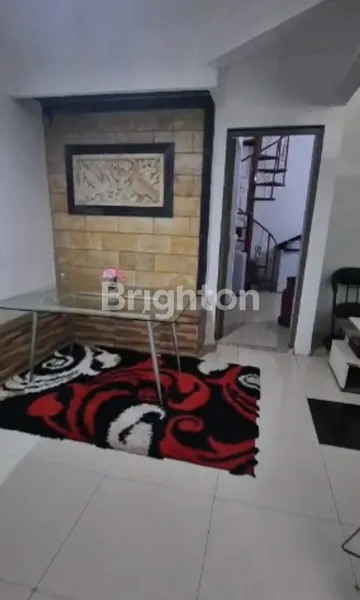 image BABATAN PRATAMA SIAP HUNI INCLUDE FURNITURE DEKAT ROYAL RESIDENCE, WISATA BUKIT MAS HARGA 1M-AN (3)