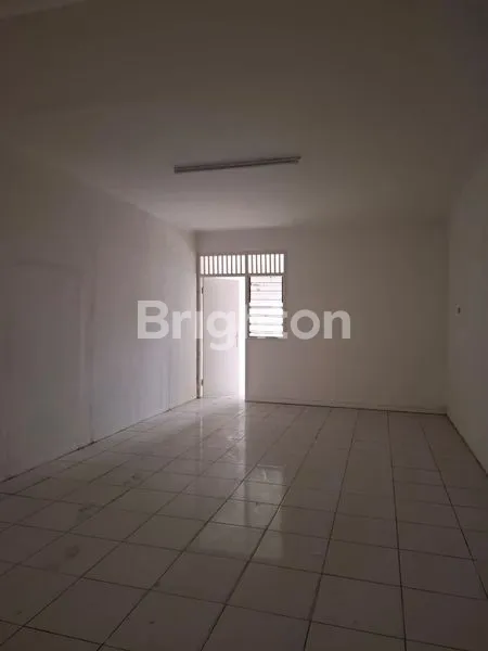 image RUKO 2,5 LANTAI SIAP PAKAI DI NAROGONG INDAH (4)