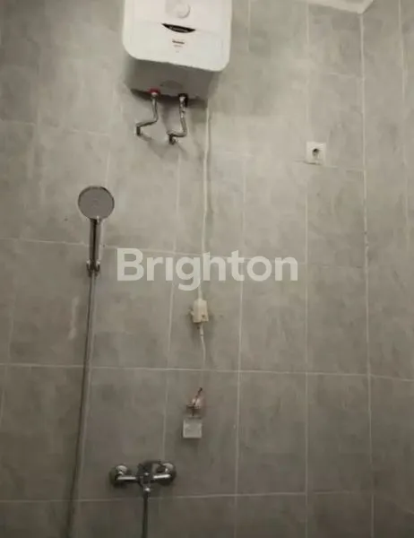 image RUMAH KERTOMENANGGAL GAYUNGAN 2 LANTAI BARU GRESS (8)