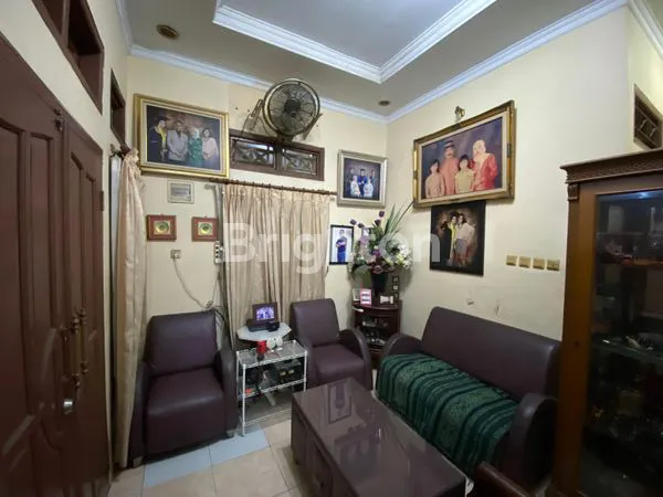 image DIJUAL RUMAH BESAR DAN NYAMAN DI TANGERANG KOTA (2)