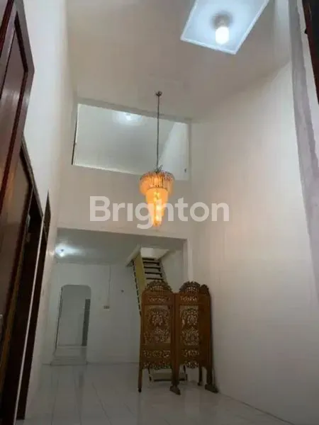 image RUMAH 2 LANTAI STRATEGIS DEKAT RS FATMAWATI - PONDOK LABU (3)