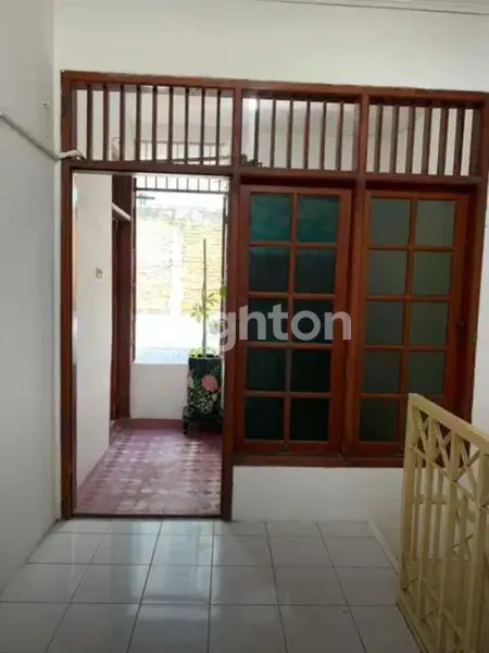 image RUMAH 2 LANTAI STRATEGIS DEKAT RS FATMAWATI - PONDOK LABU (6)