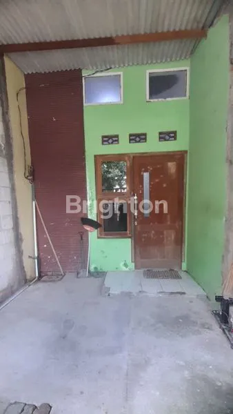 image RUMAH MINIMALIS HUNIAN DRIYOREJO GRESIK (1)