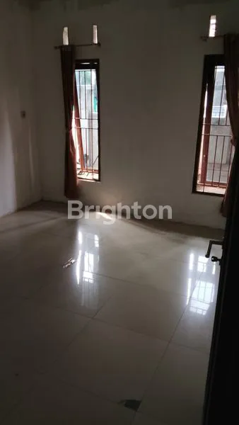 image DI JUAL RUMAH SEDERHANA DAN NYAMAN DI KAWASAN KELAPA DUA TANGERANG  (4)