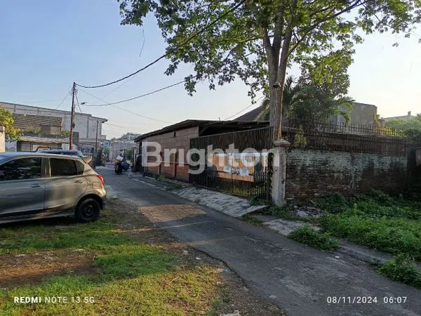 image RUMAH LUAS MEWAH 2 LANTAI DI SAWOJAJAR -, LAHAN 733M², SHM (1)