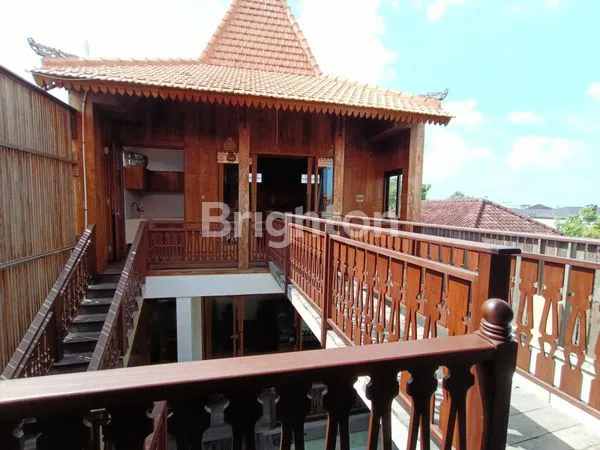 image DISEWAKAN VILLA JOGLO KAYU EKSKLUSIF DI CANGGU, BALI\U2728 (2)