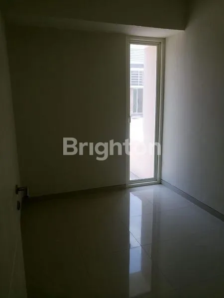 image RUMAH SIAP HUNI 1 LANTAI DI BARAT SURABAYA (4)