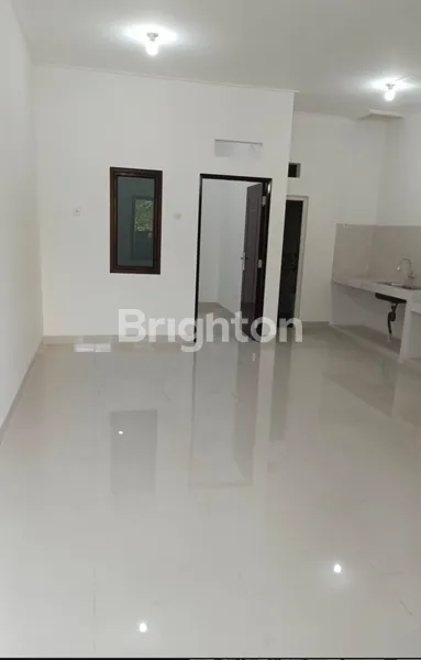 image RUMAH BARU 3 LANTAI MODERN – 4 KAMAR TIDUR, LOKASI STRATEGIS DI DURI KEPA, JAKARTA BARAT (2)