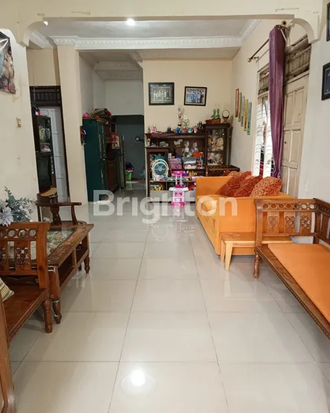 image RUMAH ASRI DAN NYAMAN 2 LANTAI DI PASAR REBO: 5 KAMAR TIDUR  (2)