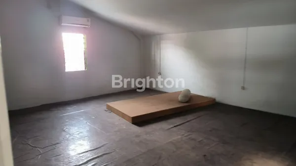 image GUDANG DAN KANTOR SIAP PAKAI AKSES KONTENER KAVLING DPR CIPONDOH TANGERANG (6)