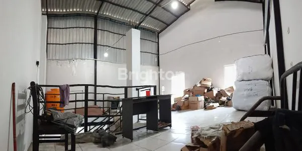 image GUDANG 2 LANTAI STRATEGIS DI MANUKAN MUKTI, SHM, LT 96M² (3)