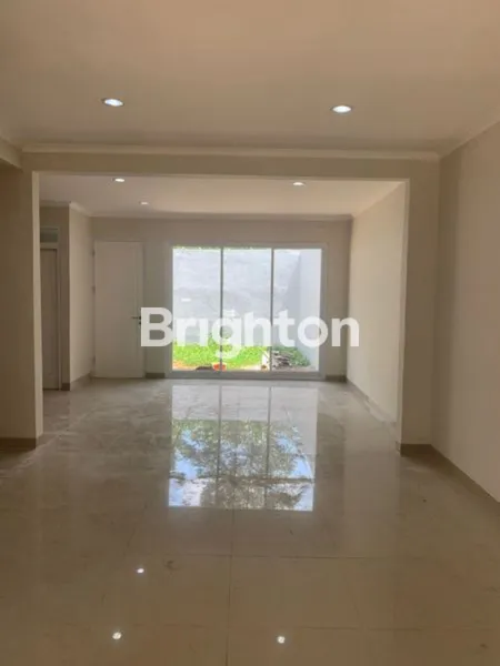 image RUMAH RENOVASI MODERN DI CLUSTER SAMARA GADING SERPONG – TANAH LUAS & SIAP HUNI (3)
