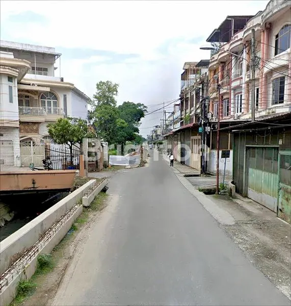 image DIJUAL RUMAH KOMPLEK SAMPALI BARU 1 JLN SAMPALI HANYA 500 MTR KE PASAR BERUANG  (3)