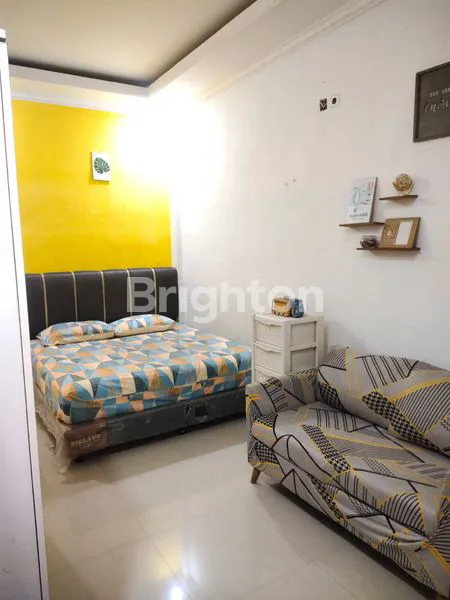 image RUMAH SIAP HUNI 2 LANTAI LOKASI STRATEGIS (3)