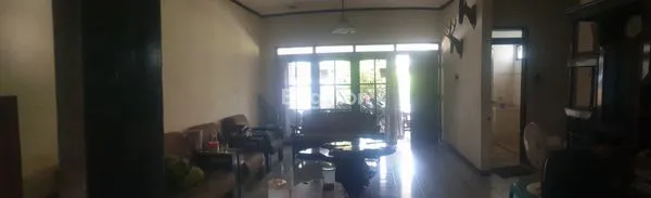 image RUMAH STRATEGIS 1 MENIT JALAN KAKI KE MERR (5)