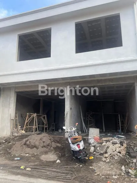 2-STOREY SHOPHOUSE FOR RENT IN THE BERAWA SHORTCUT AREA (( RUKO 2 LANTAI  AREA SHORTCUT BERAWA
