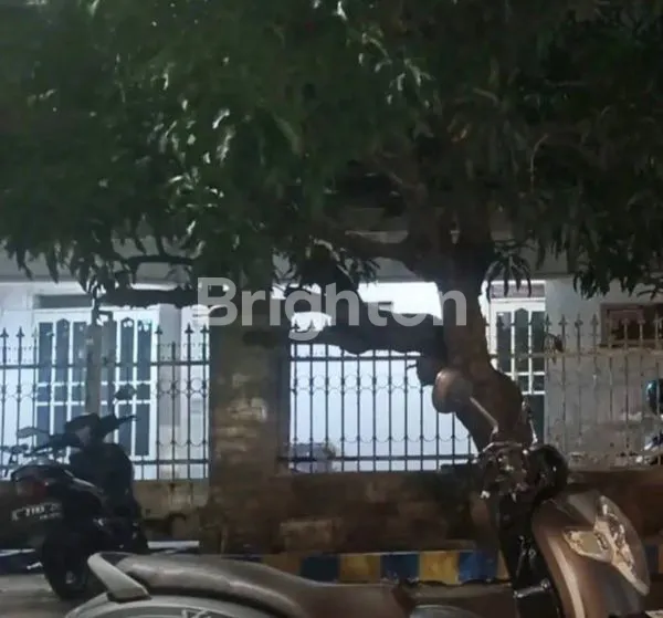 image RUMAH MEWAH 2KT STRATEGIS DEKAT MERR KEDUNG ASEM SHM (2)