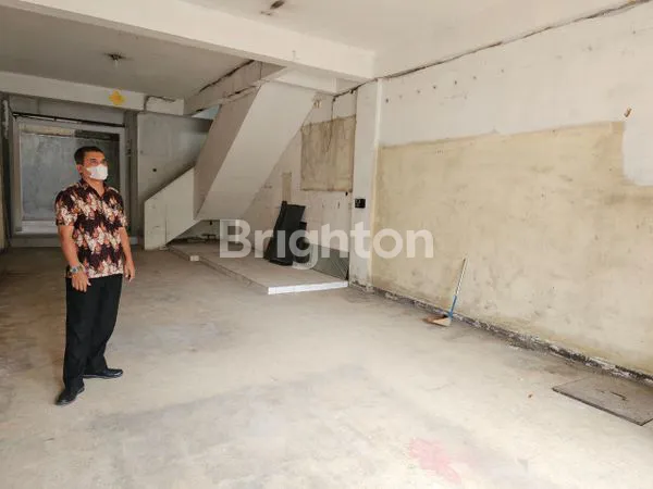 image RUKO 3 LANTAI PREMIUM DI MT HARYONO - PUSAT KOTA SEMARANG (6)