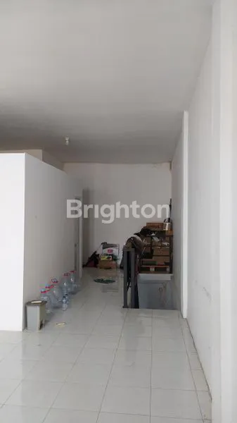 image RUKO ROYAL PAKA RESIDENCE GUNUNG ANYAR SAWAH SURABAYA JAWA TIMUR (8)